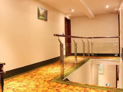 گرین تری این شانگهای گوکن شویچان وست