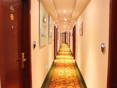 گرین تری این شانگهای گوکن شویچان وست