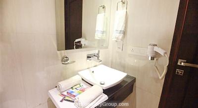 هتل کریشنا دلوکس