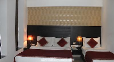 هتل کریشنا دلوکس