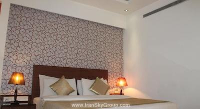 هتل کریشنا دلوکس