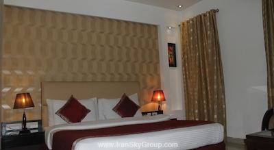 هتل کریشنا دلوکس