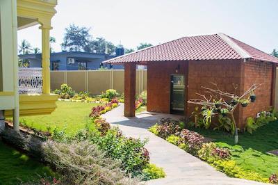 پرایا دا اورا بوتیک ریزورت