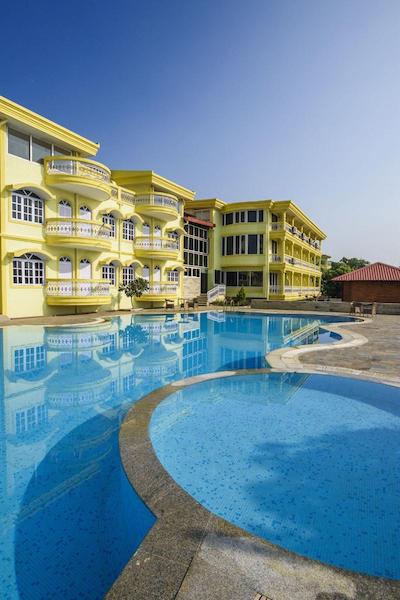 پرایا دا اورا بوتیک ریزورت