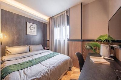 آی فورست هتل