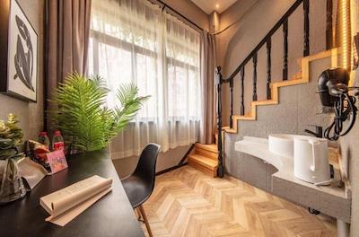 آی فورست هتل