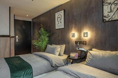 آی فورست هتل