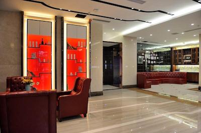 لاوانده هاستلز شانگهای جیادینگ ژینچنگ استادیوم