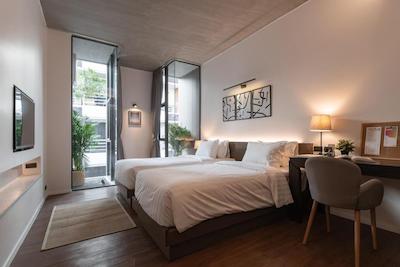 تی 2 رزیدنس ستورن