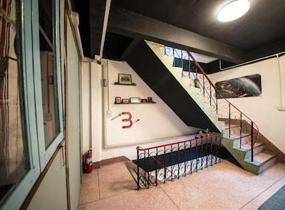 تیگدر هاستل