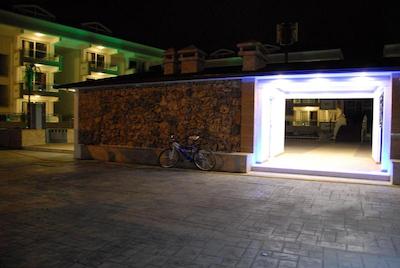 تبریز آپارت هتل