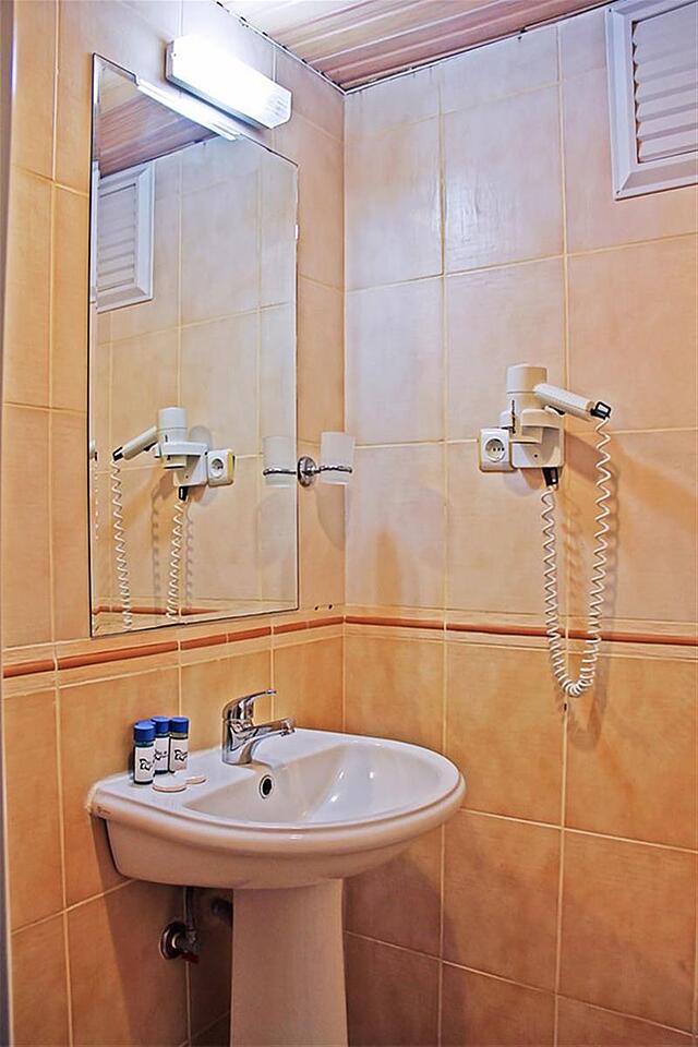 یامان لایف هتل