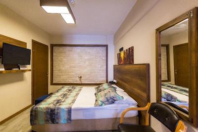 اولد تاون بوتیک هتل