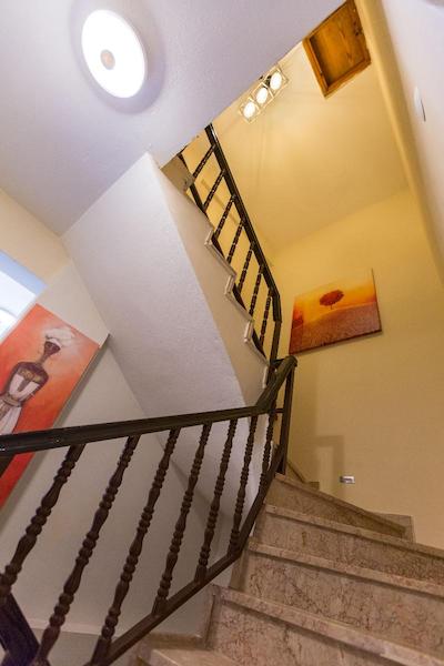 اولد تاون بوتیک هتل