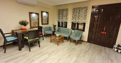 اولد تاون بوتیک هتل