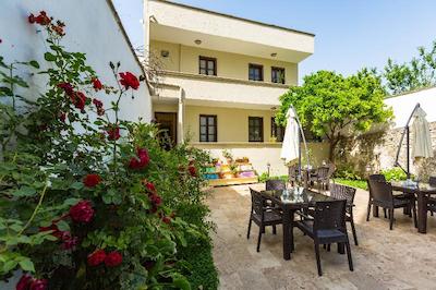 اولد تاون بوتیک هتل