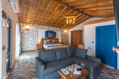 ریسوس گاردن مارینا هتل