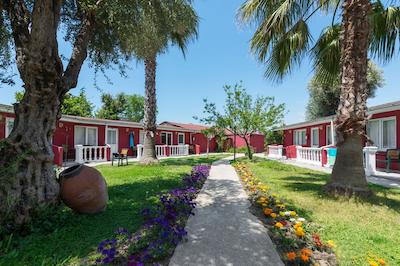 آلتینکوم بونگالو هتل