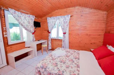 آلتینکوم بونگالو هتل