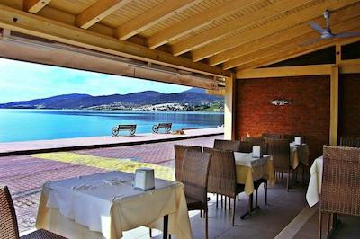 اوتل سامیل اند رستوران