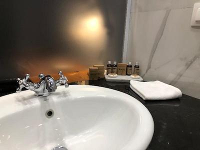 ال بوتیک هتل