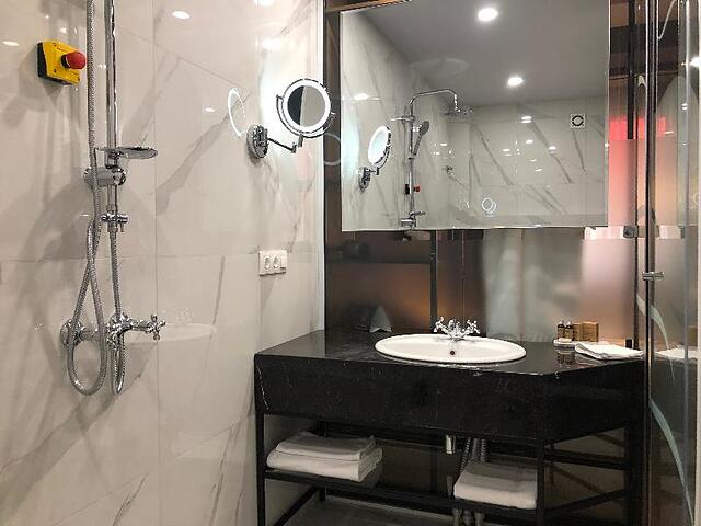 ال بوتیک هتل