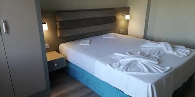 کازا د سیرنا آپات هتل