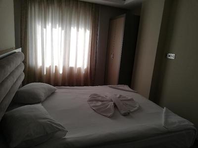 کازا د سیرنا آپات هتل