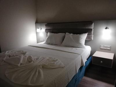 کازا د سیرنا آپات هتل