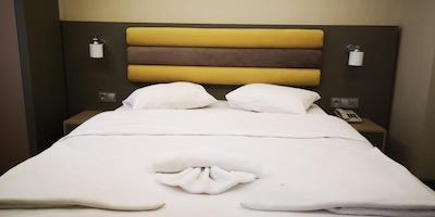 کازا د سیرنا آپات هتل