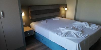 کازا د سیرنا آپات هتل