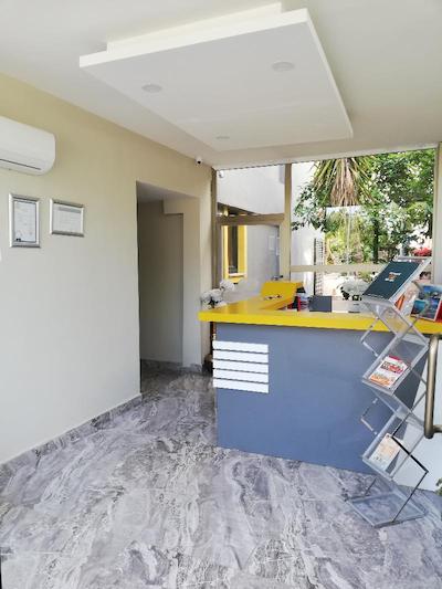 کازا د سیرنا آپات هتل