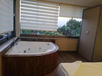 کازا د سیرنا آپات هتل