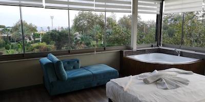 کازا د سیرنا آپات هتل