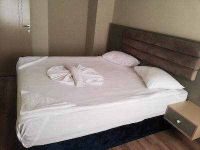 کازا د سیرنا آپات هتل