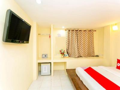 او وای او 444 سی بیچ پارادایس