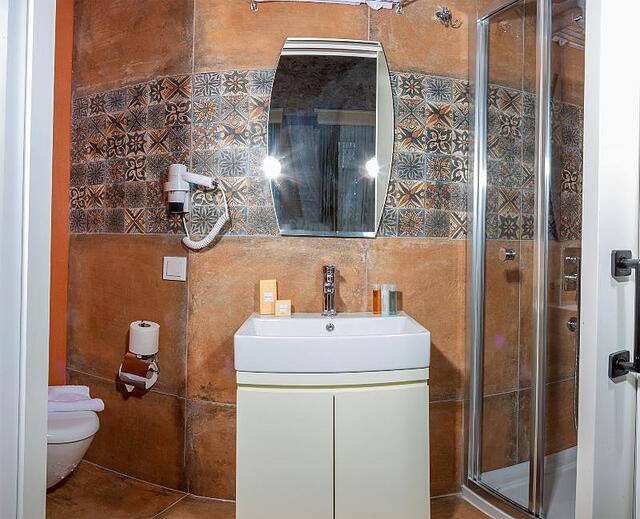 سدروس هتل
