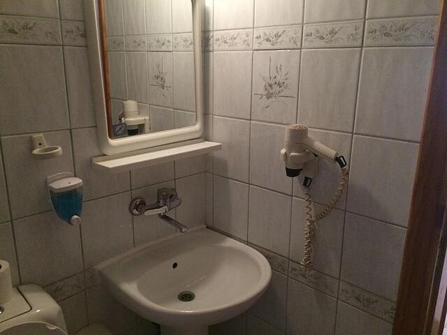هلن آپارت هتل