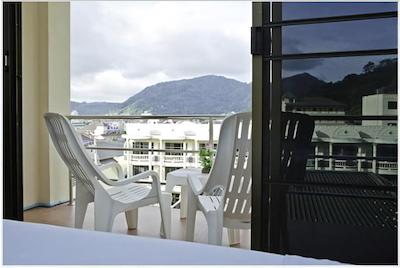 آر کی گست هاوس