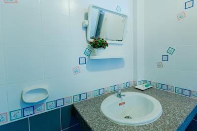 آر کی گست هاوس