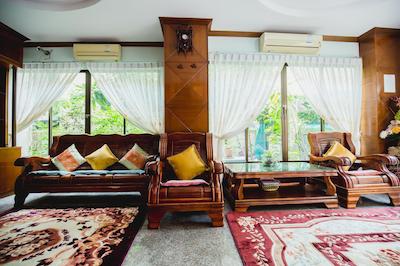 آر کی گست هاوس