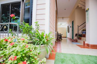 آر کی گست هاوس