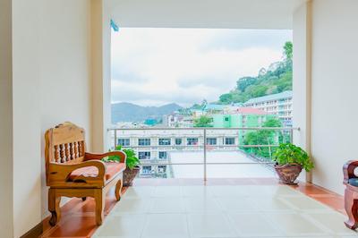 آر کی گست هاوس