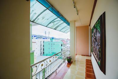 آر کی گست هاوس