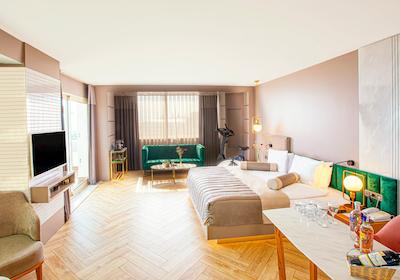 شروود اکسکلوسیو لارا