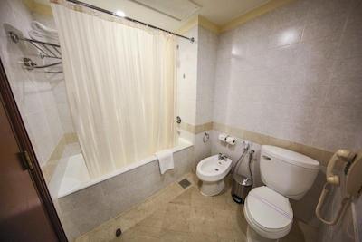 در آل تاکوئا هتل مدینا