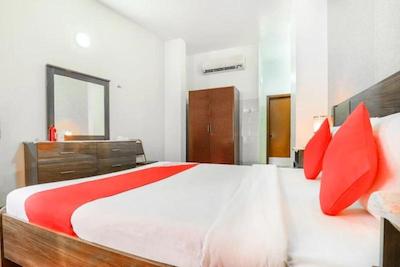 او وای او 399 وینا هتل