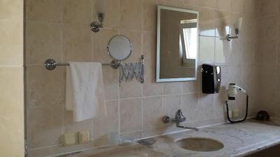 باهاوس ریسورت