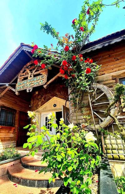 باهاوس ریسورت