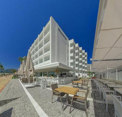 سان پرایم بیچ فرانت هتل